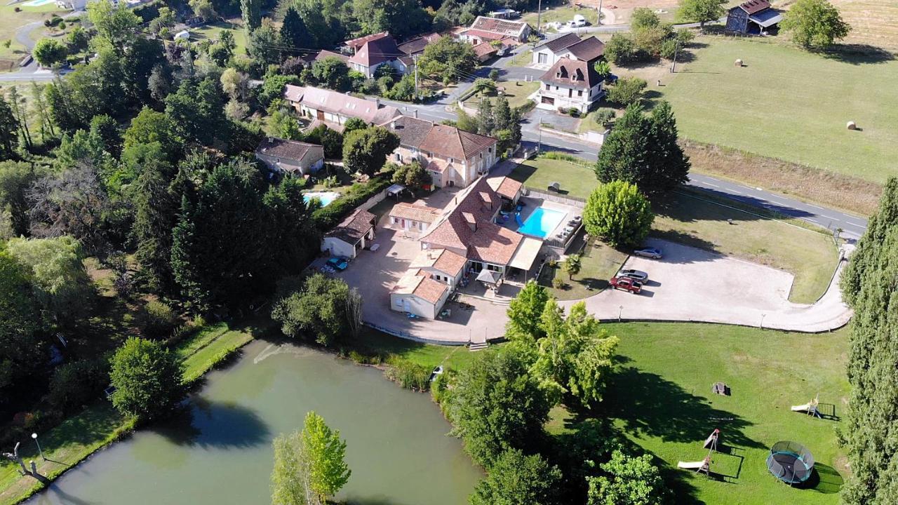 Le Domaine de L'étang de Sandanet Issac Exterior foto